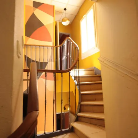 Hotel Des Arts, Artisanal Et Independant 2*