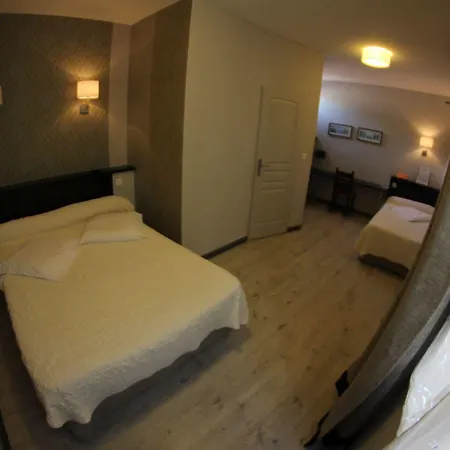 Des Arts, Artisanal Et Independant Hotel