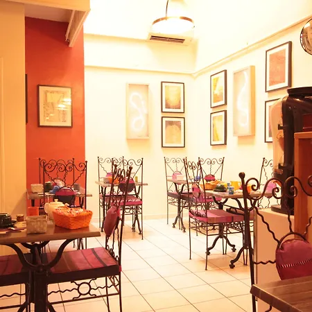 Des Arts, Artisanal Et Independant 2* مونبيلييه