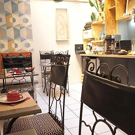 Hotel Des Arts, Artisanal Et Independant 2*