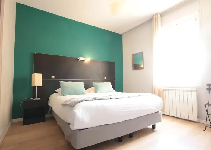 Des Arts, Artisanal Et Independant 2* Μονπελιέ